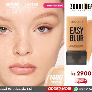 Makeup - Model - Easy Blur Foundation